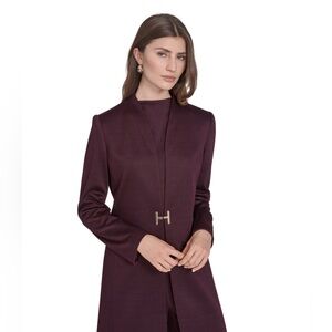 Halston Women's Collarless Hook and Eye Closure Coat. Size 10. Raisin. NWT